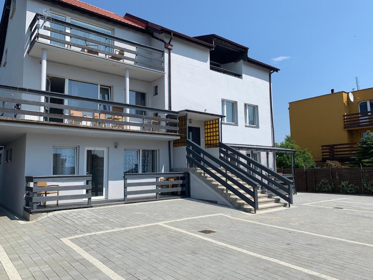 Marinas Rewa Bed & Breakfast ภายนอก รูปภาพ